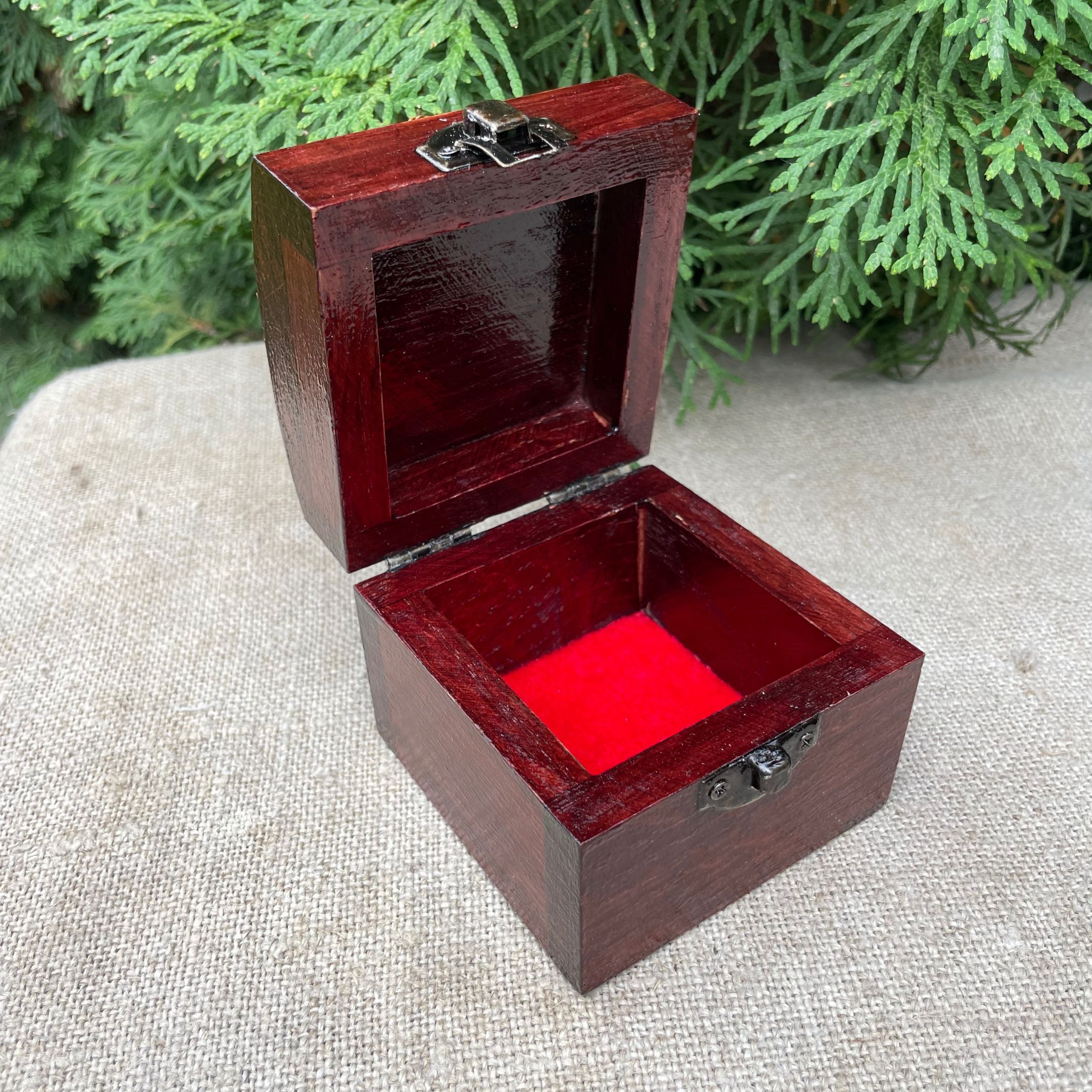 Дерев'яна шкатулка з мідним оздобленням "Калина №3" розміром 8х8х7 см - Зображення 6