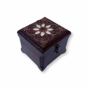Дерев'яна шкатулка з мідним оздобленням "Ромашка №6" розміром 10х10х9 см